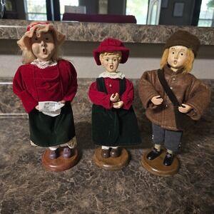 Vintage Carolers Set of 3 Christmas Holiday Carolers Family Singers Figurines